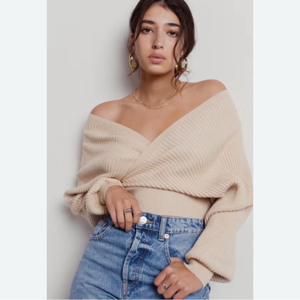 Hello Molly knit top sweater XS blush pink off shoulders sexy